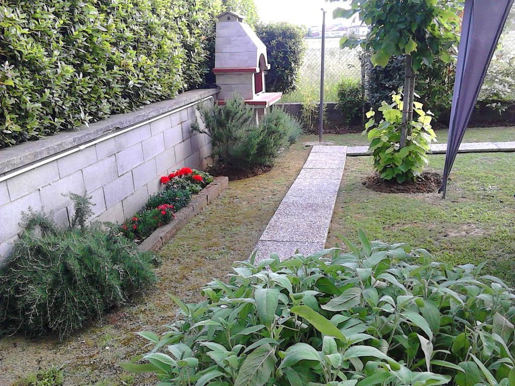 Bed And Breakfast Catherina Ponsacco Buitenkant foto