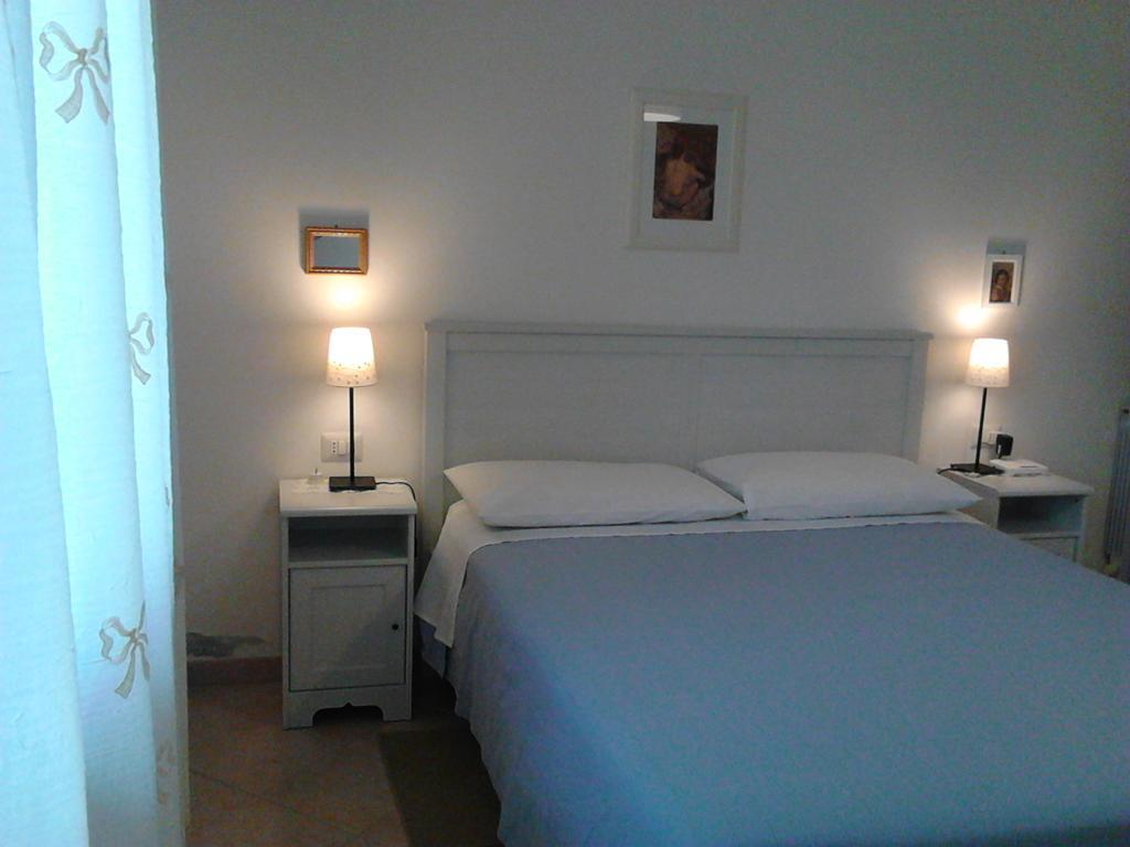 Bed And Breakfast Catherina Ponsacco Buitenkant foto