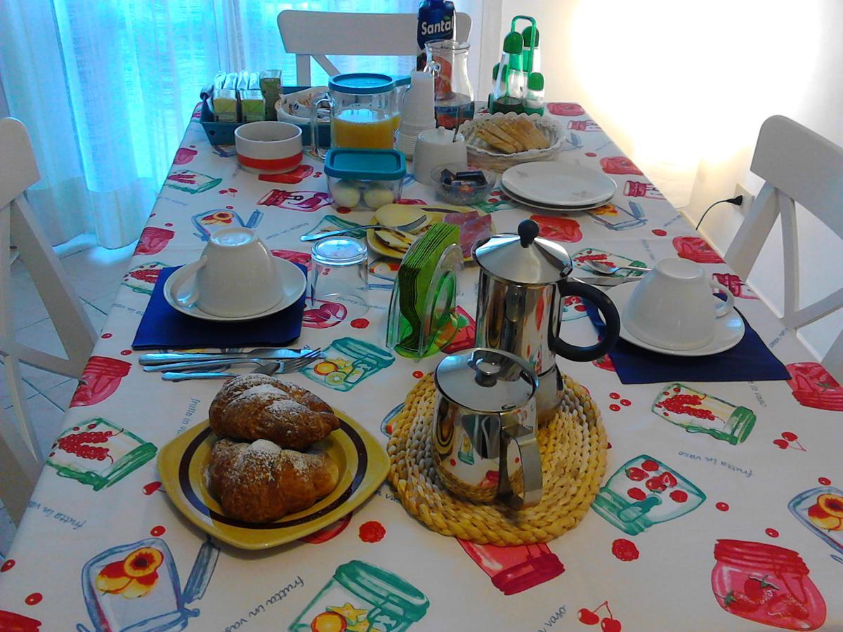 Bed And Breakfast Catherina Ponsacco Buitenkant foto