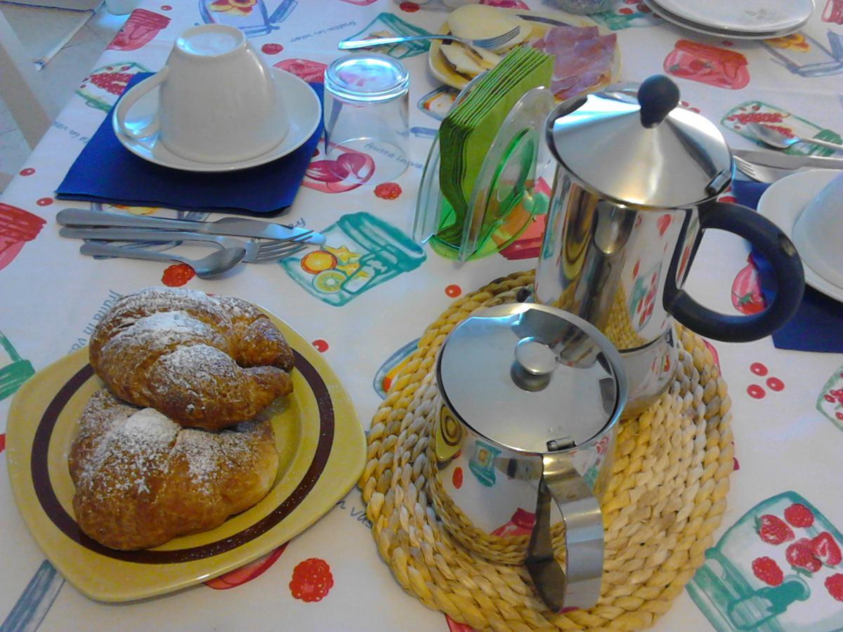Bed And Breakfast Catherina Ponsacco Buitenkant foto